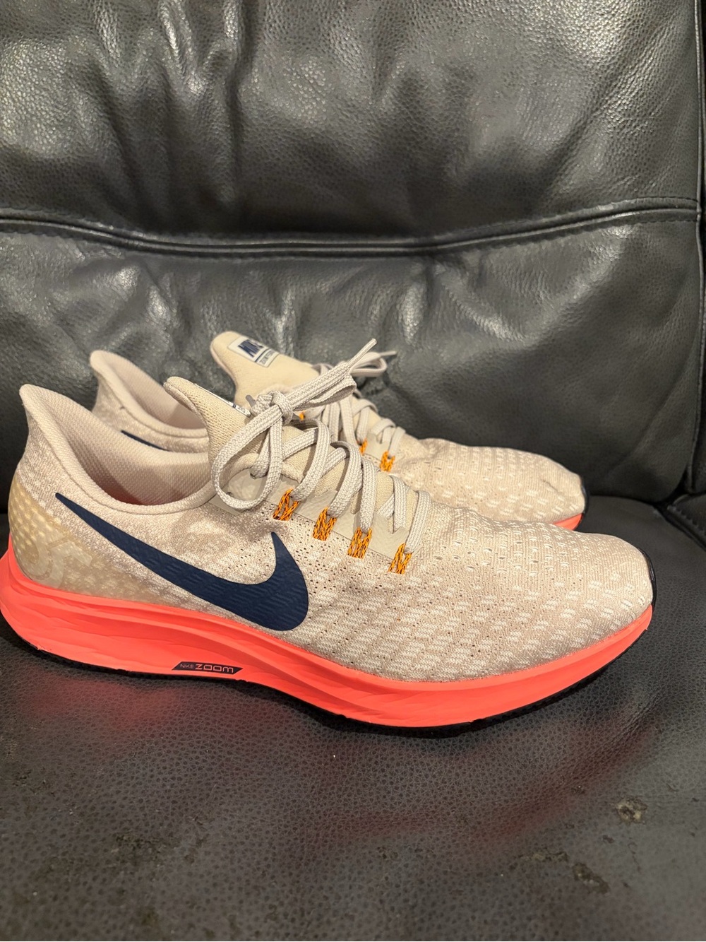 Nike Men’s Sneakers in Beige with Coral Midsole and Navy Swoosh